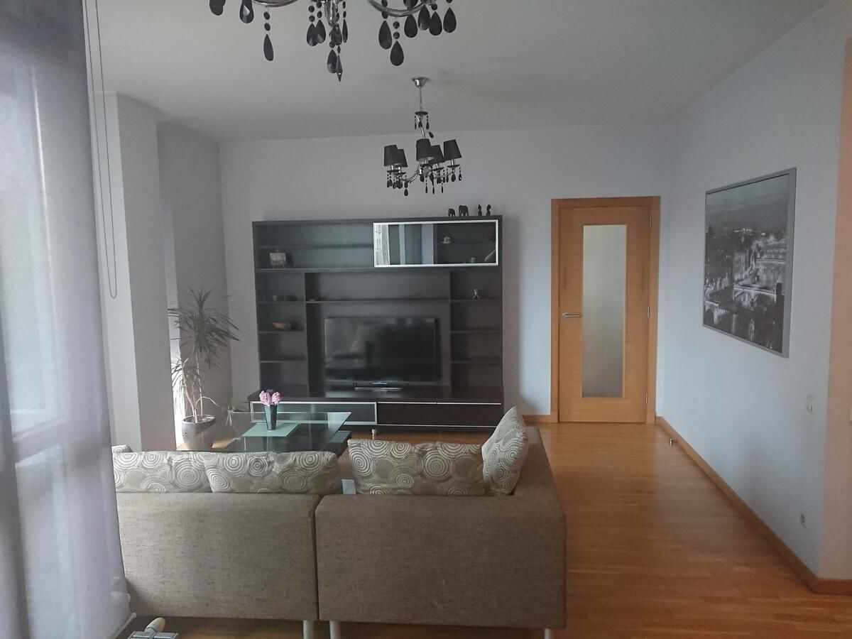 Апартаменты Fashionable Apartment near the Park Ziedoņdārzs Рига